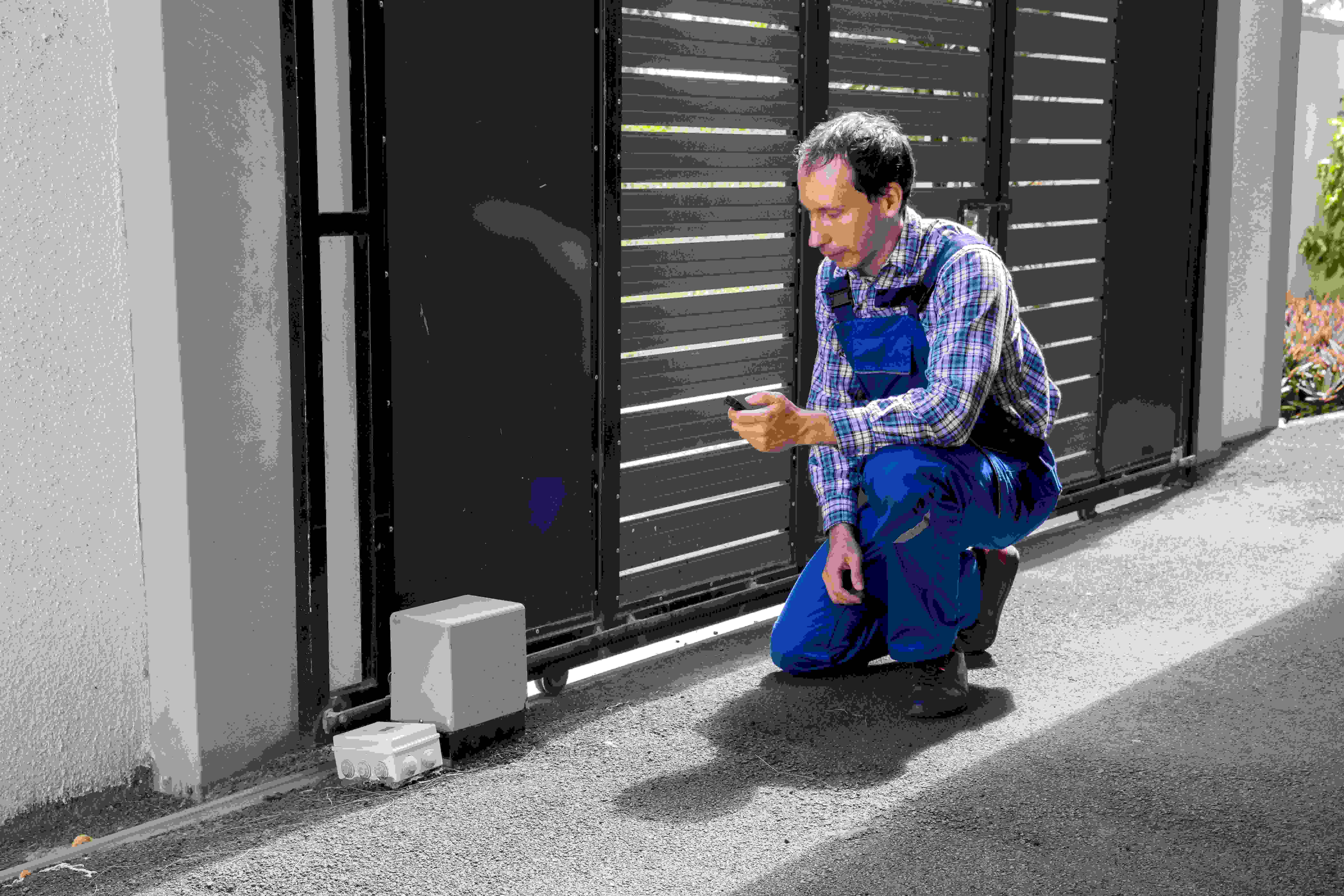 Manutenção de portão automático de garagem